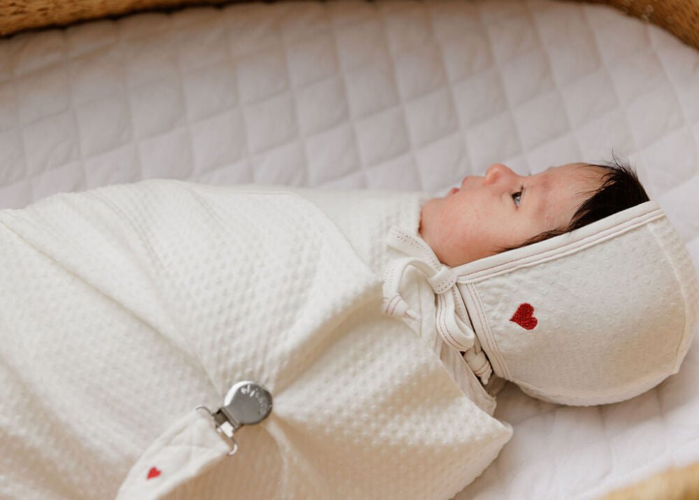 Cotton - Embroidered Heart and Star Collection - Bonnet - Image 7