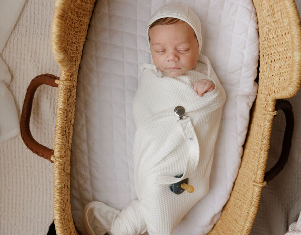 Cotton - Embroidered Heart and Star Collection - Bonnet - Image 9